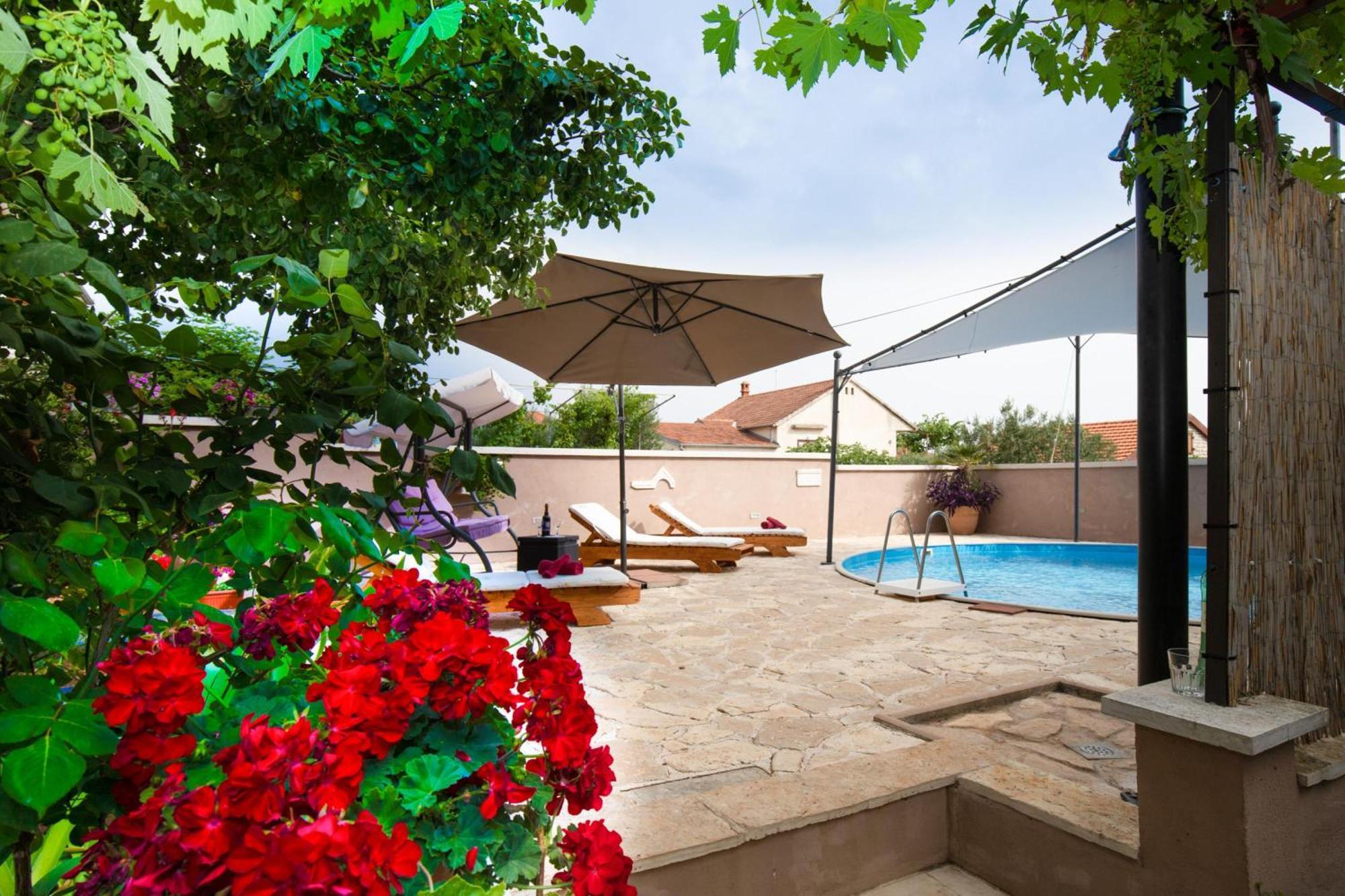 Pool Apartment Bakija 2 - Happy Rentals Pakoštane Εξωτερικό φωτογραφία