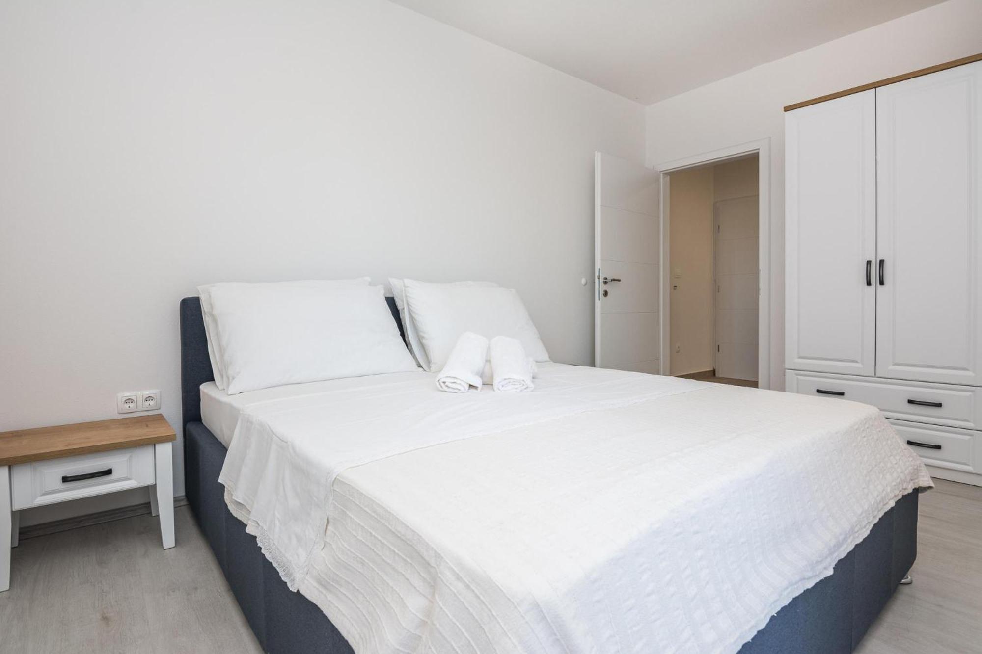 Pool Apartment Bakija 2 - Happy Rentals Pakoštane Εξωτερικό φωτογραφία